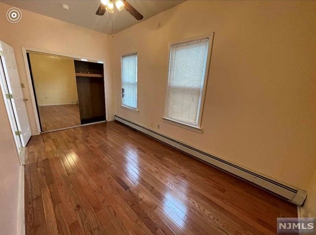 1075 E 24th St #1st Fl, Paterson, NJ 07513