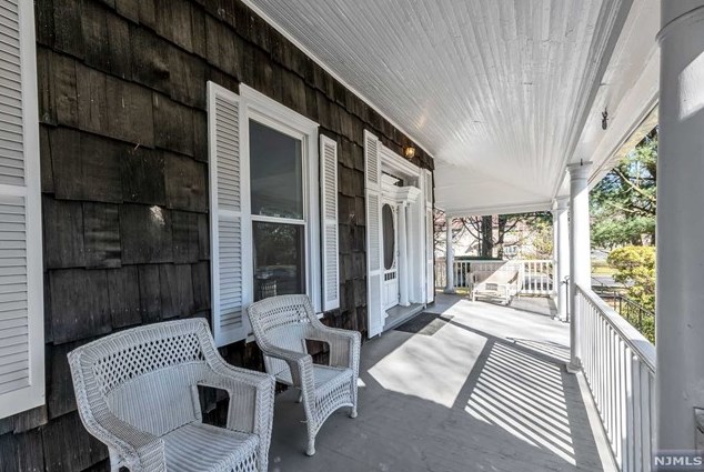 516 Oradell Ave, Oradell, NJ 07649