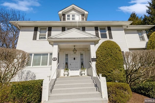 62 Conklin Pl, Dumont, NJ 07628