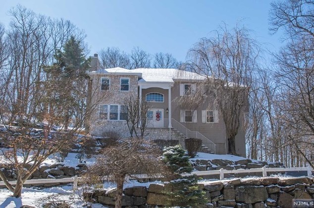 21 David Dr, Dover, NJ 07869