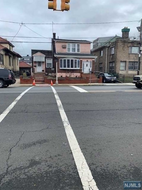 8010 Kennedy Blvd, North Bergen, NJ 07047