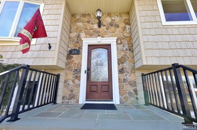 26 Best St, Westwood, NJ 07675-2721