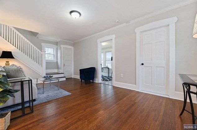 177 W Pierrepont Ave, Rutherford, NJ 07070