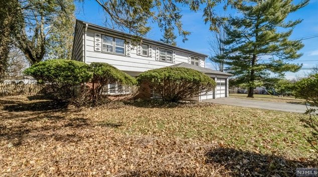 814 Soldier Hill Rd, Emerson, NJ 07630