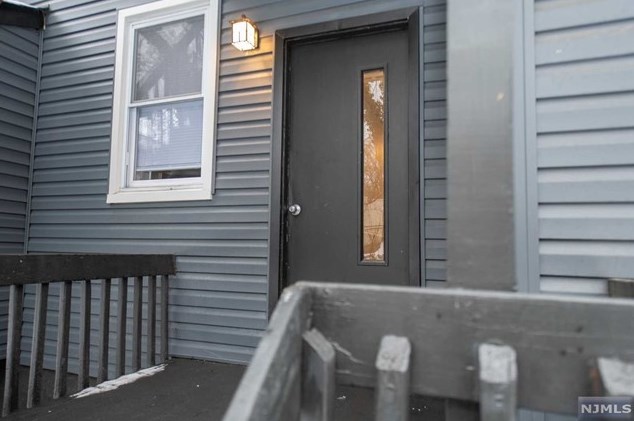 10 Wheeler St, Montclair, NJ 07042