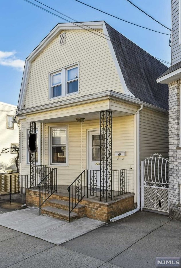 240 Wilson Ave, Kearny, NJ 07032
