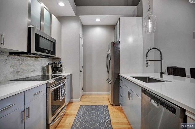 26 Ave At Port Imperial Apt 417, West New York, NJ 07093