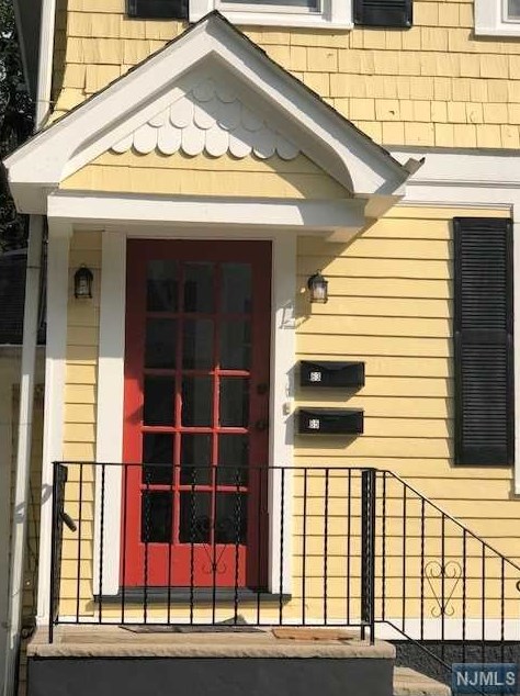 63-65 Garfield Pl, Ridgewood, NJ 07450