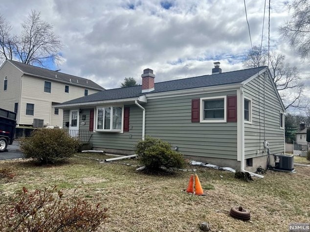 344 Oradell Ave, Paramus, NJ 07652