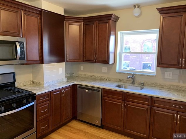 145 Kinderkamack Rd, Park Ridge NJ  07656-1334 exterior