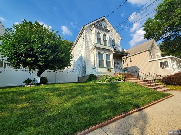 95 Woodland Ave, Kearny, NJ 07032
