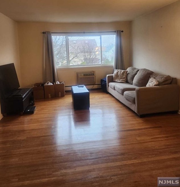 61 E Main St #6, Bogota, NJ 07603