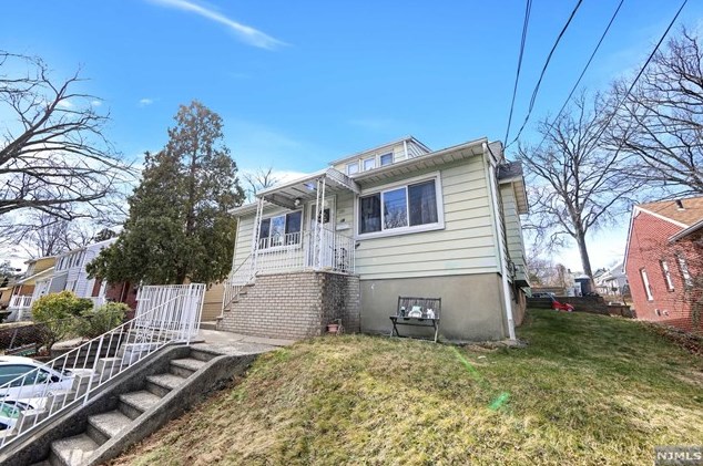 215 Franklin Ave, Belleville, NJ 07109