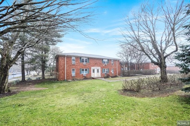 1136 Valley Rd #1b, Wayne, NJ 07470