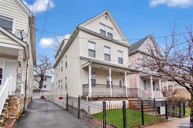 1011-1013 Anna St, Elizabeth, NJ 07201