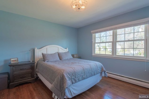 530 Covington Pl, Wyckoff NJ  07481-1350 exterior