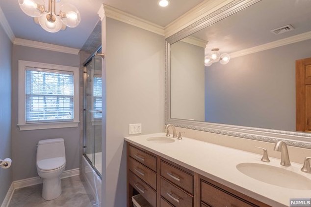 530 Covington Pl, Wyckoff NJ  07481-1350 exterior