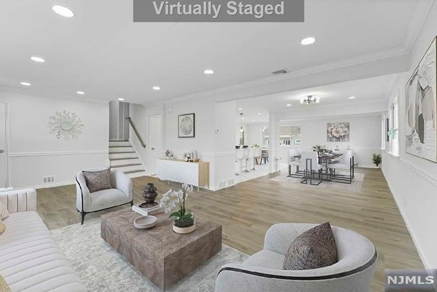 339 Shea Dr, N Milford, NJ 07646
