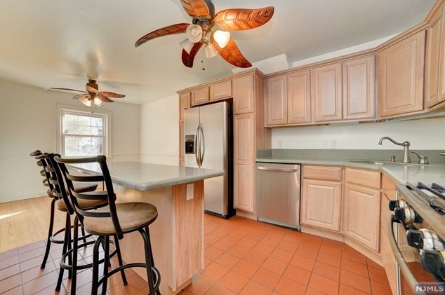 3 Colonial Rd, Tenafly, NJ 07670