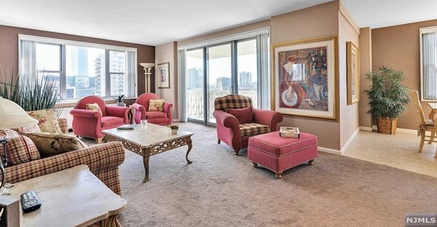 2100 Linwood Ave #9k, West Fort Lee, NJ 07024