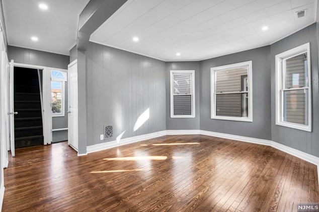311 Park St #2, Hackensack, NJ 07601