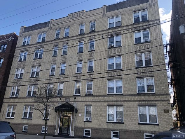 311 79th St #28, North Bergen, NJ 07047