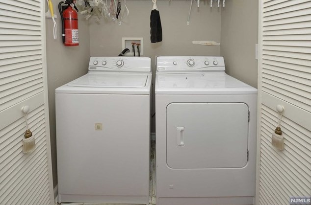 62 Mountainside Dr, Pompton Falls NJ  07442-1763 exterior