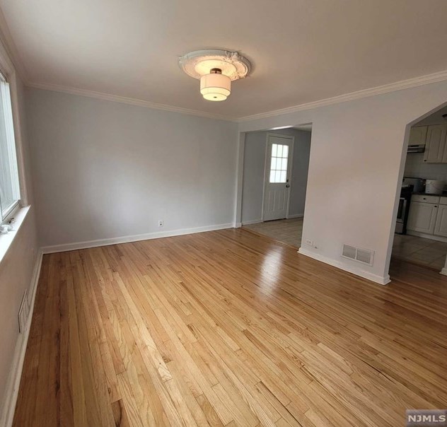 41 New York Ave, Bergenfield NJ  07621-1328 exterior