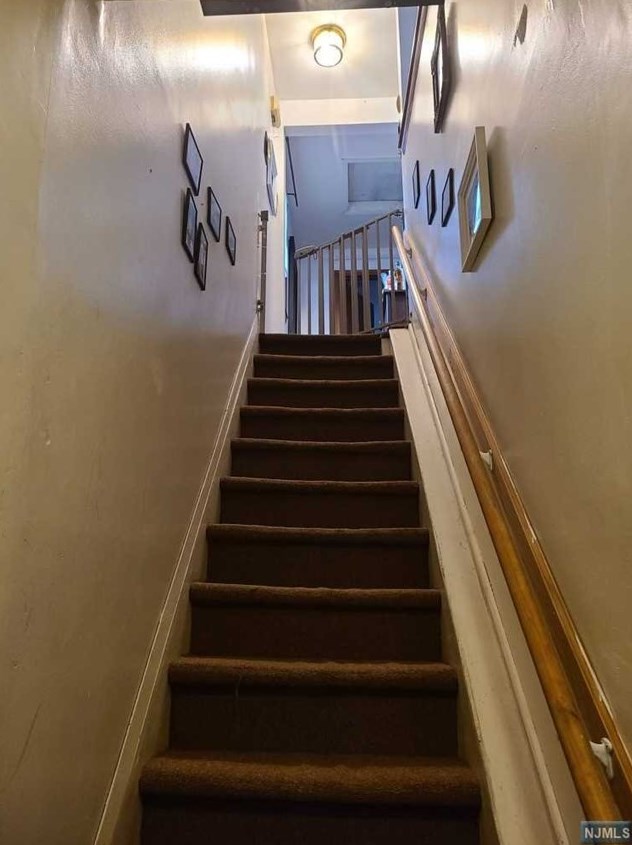 37 Pehle Ave, Saddle Brook, NJ 07663