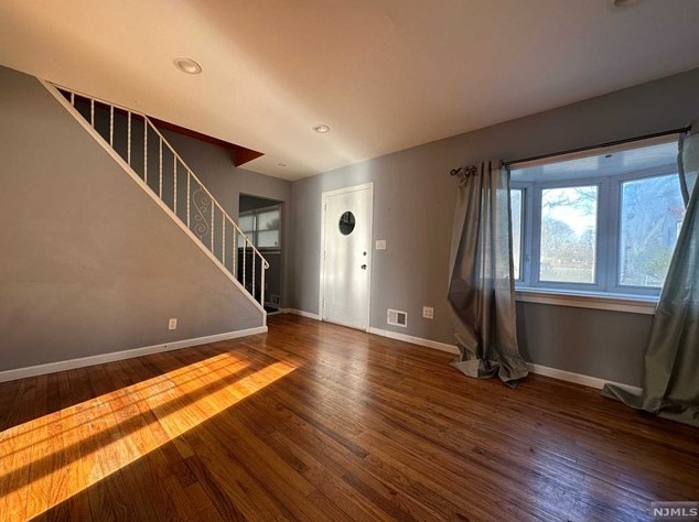 110 Chestnut St, Bergenfield NJ  07621-1432 exterior