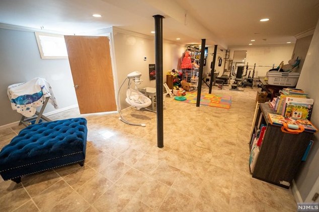 175 Jackson Ave, Rutherford NJ  07070-1813 exterior