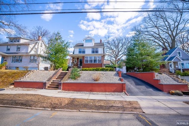 175 Jackson Ave, Rutherford NJ  07070-1813 exterior