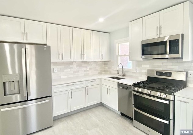 11 Leo Pl #1, Lodi, NJ 07644