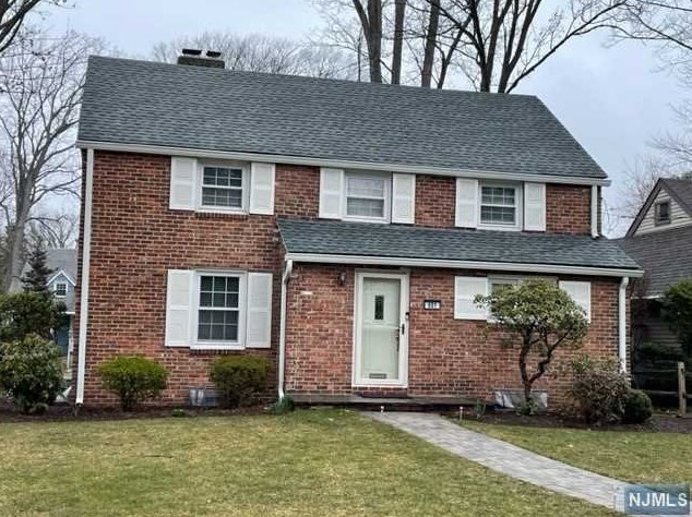651 Beverly Rd, Teaneck, NJ 07666