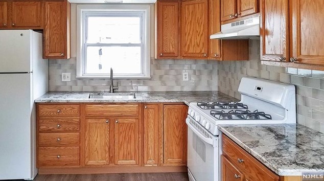 613 2 Ave, Lyndhurst NJ 07071-1219 exterior