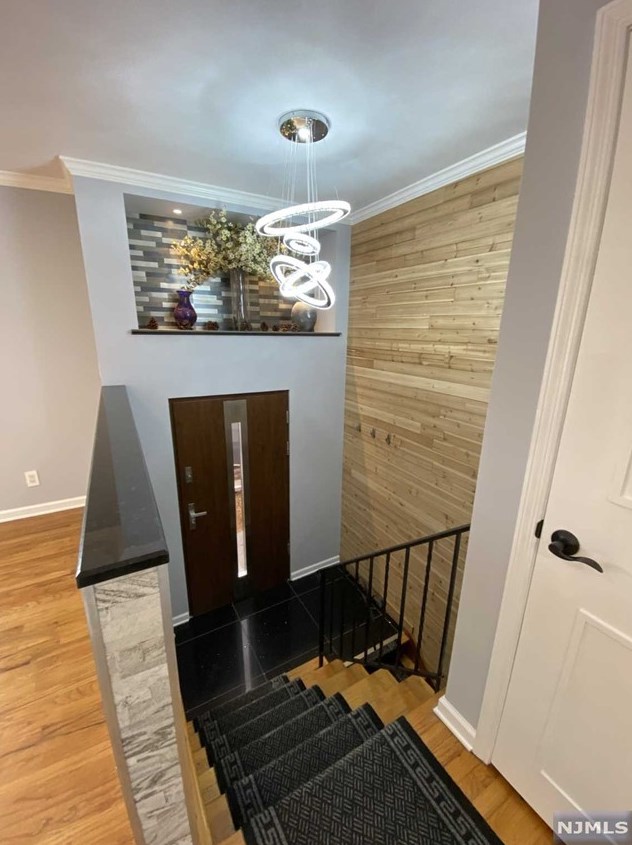 459 Summit Ave, Carlstadt, NJ 07072