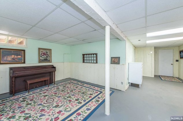 45 Sequoia Pl, Wayne NJ  07470-5149 exterior