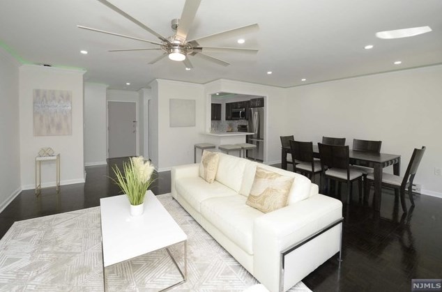 1111 River Rd #c27, Edgewater, NJ 07020