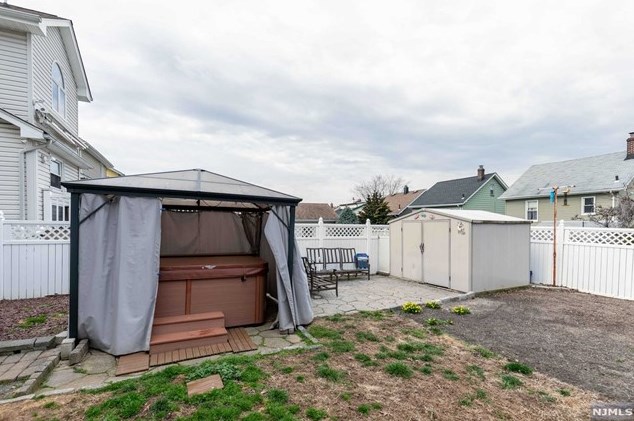 29 Newell Pl, North Arlington, NJ 07031