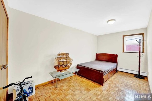 729 2nd St, Secaucus NJ  07094-3131 exterior