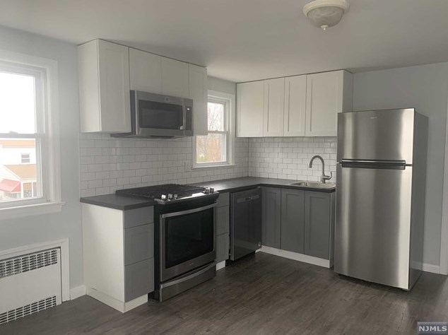 263 Van Buren St #2, Lyndhurst, NJ 07071