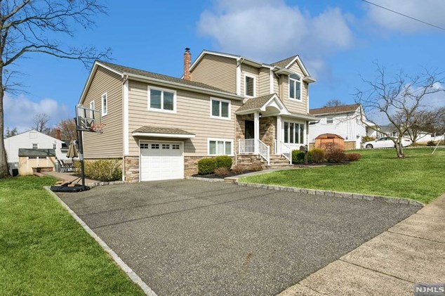 228 Pascack Ave, Emerson, NJ 07630