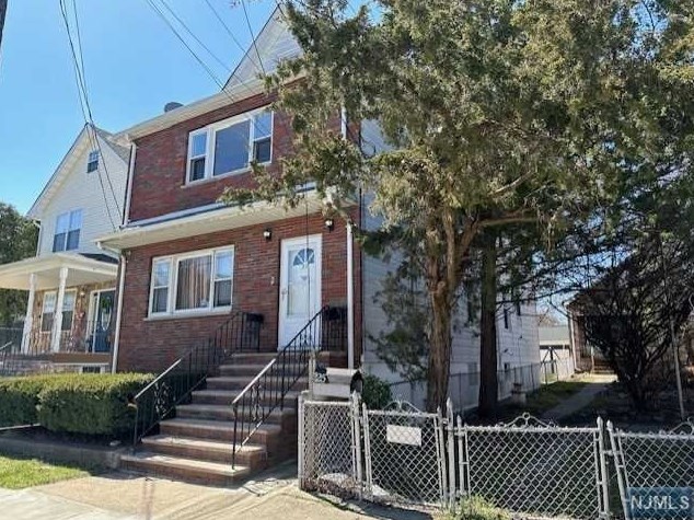 23 Cedar St, Outwater, NJ 07026
