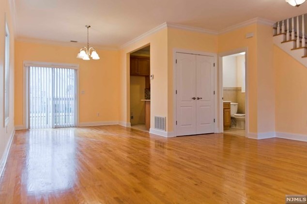 96 Halstead Ave #1, Wallington, NJ 07057