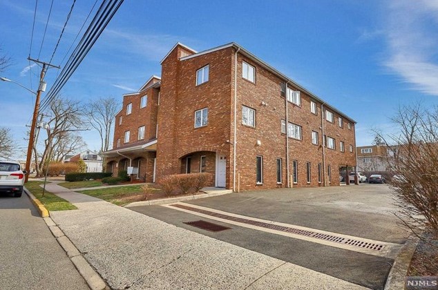 26 Franklin St, Tenafly NJ  07670-2096 exterior
