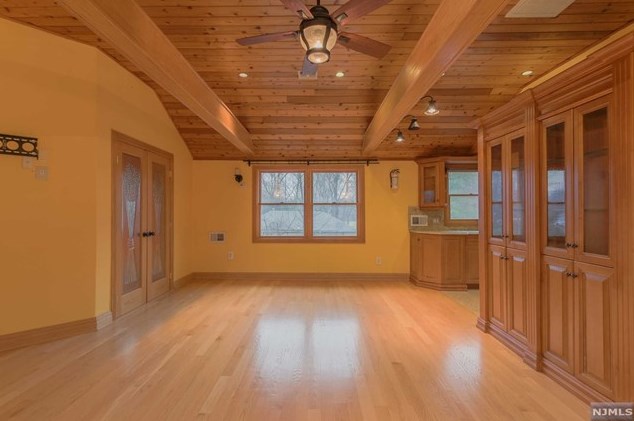 91 Piermont Ave, Hillsdale, NJ 07642