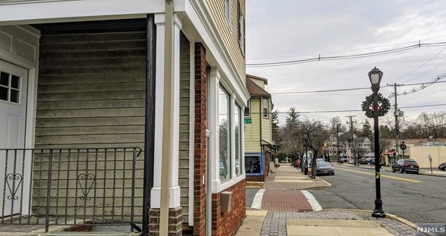 32 Central Ave #a, Midland Pk, NJ 07432
