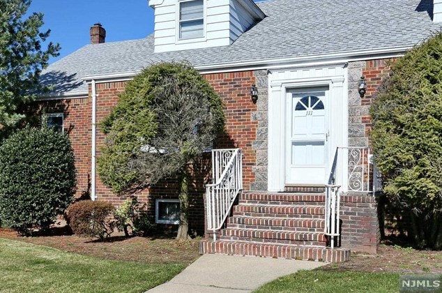 111 10th St, Wood-Ridge, NJ 07075