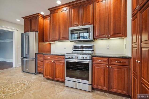 75 Central Ave #2, Montclair, NJ 07042