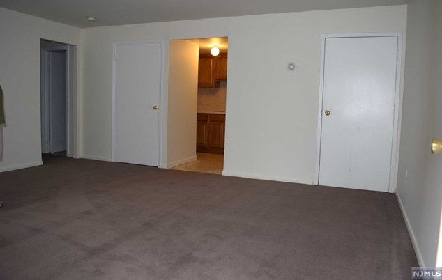 6809 Bellevue Ave #1, West New York, NJ 07093